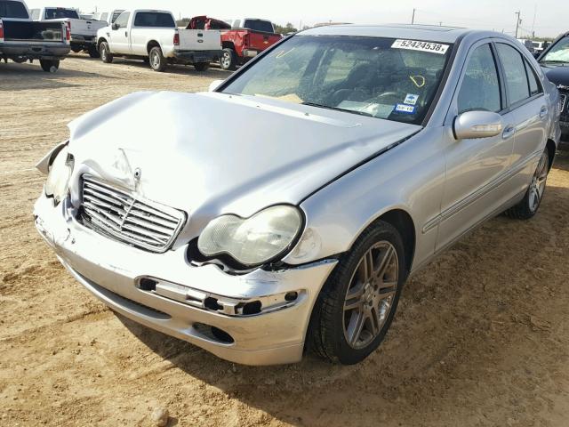 WDBRF61J24A545695 - 2004 MERCEDES-BENZ C 240 SILVER photo 2