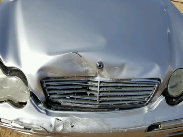 WDBRF61J24A545695 - 2004 MERCEDES-BENZ C 240 SILVER photo 7