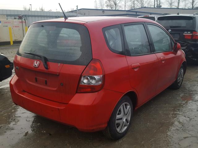 JHMGD38467S014381 - 2007 HONDA FIT RED photo 4