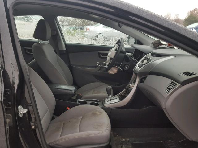 5NPDH4AE2CH069775 - 2012 HYUNDAI ELANTRA GL BLACK photo 5