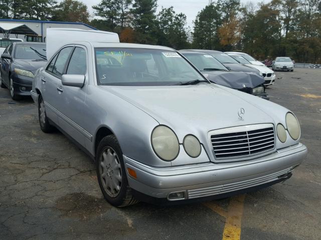 WDBJF65H9XA933175 - 1999 MERCEDES-BENZ E 320 SILVER photo 1