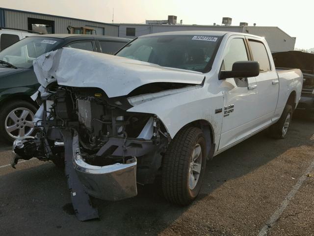 1C6RR6TT2KS520818 - 2019 RAM 1500 CLASS WHITE photo 2