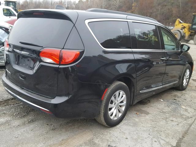 2C4RC1BG8HR785528 - 2017 CHRYSLER PACIFICA T BLACK photo 4