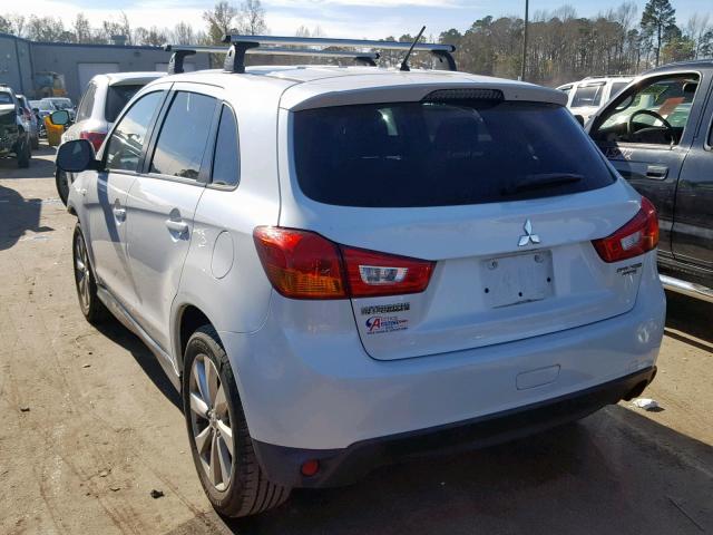 4A4AP3AU2EE008557 - 2014 MITSUBISHI OUTLANDER WHITE photo 3