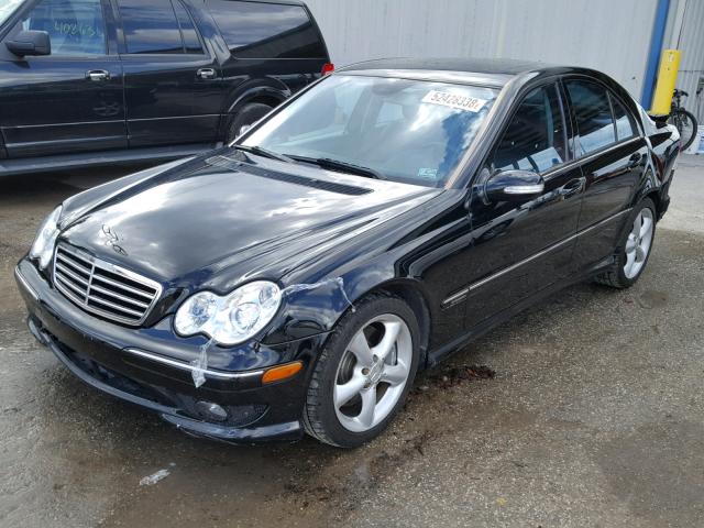 WDBRF52H26A881601 - 2006 MERCEDES-BENZ C GENERATI BLACK photo 2