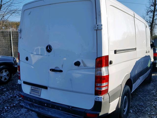 WD3PE7DC0F5982681 - 2015 MERCEDES-BENZ SPRINTER 2 TWO TONE photo 4