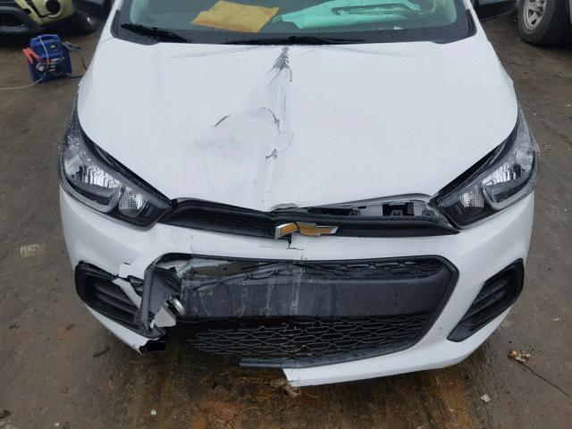 KL8CB6SA1HC813995 - 2017 CHEVROLET SPARK LS WHITE photo 9