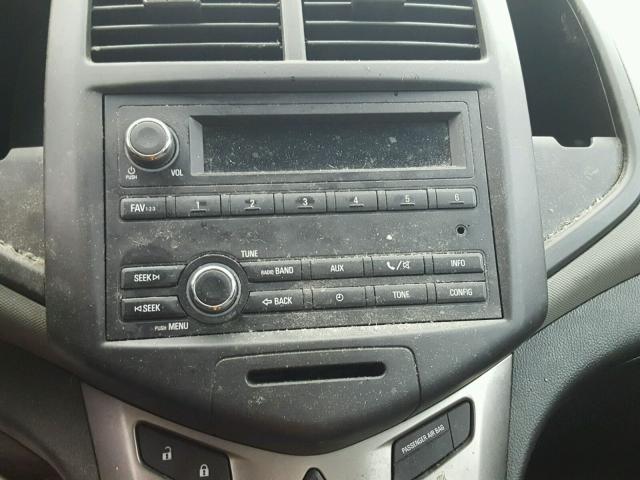 1G1JA5SH1C4134913 - 2012 CHEVROLET SONIC LS 栗色 照片 9