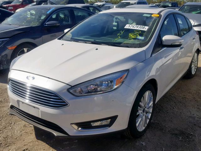 1FADP3N21JL249681 - 2018 FORD FOCUS TITA WHITE photo 2