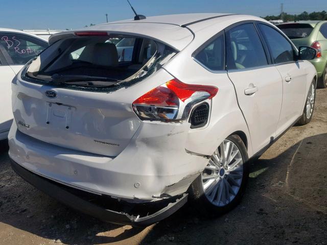 1FADP3N21JL249681 - 2018 FORD FOCUS TITA WHITE photo 4