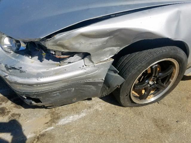 2G4WF551121197674 - 2002 BUICK REGAL GS  photo 9