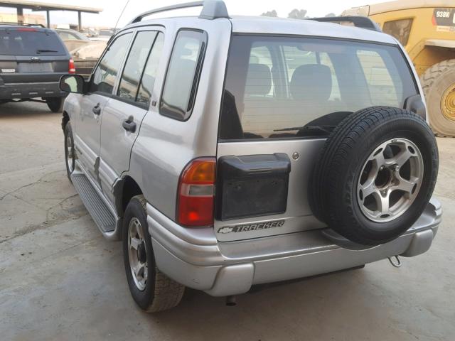 2CNBE634616920070 - 2001 CHEVROLET TRACKER LT SILVER photo 3