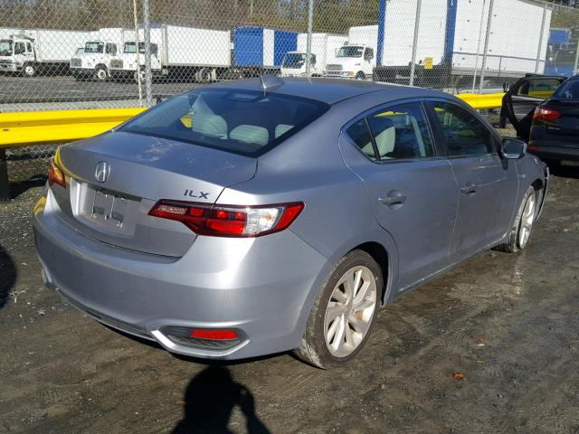 19UDE2F3XHA008419 - 2017 ACURA ILX BASE SILVER photo 4