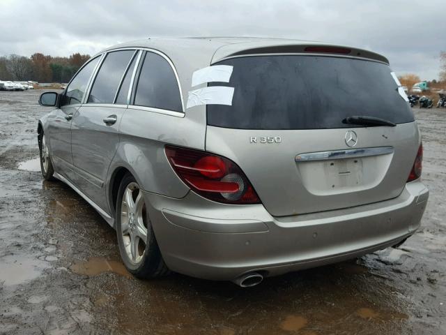 4JGCB65E86A002737 - 2006 MERCEDES-BENZ R 350 GRAY photo 3