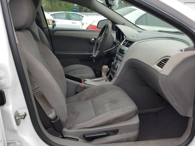 1G1ZA5E07CF395380 - 2012 CHEVROLET MALIBU LS Ақ фото 5