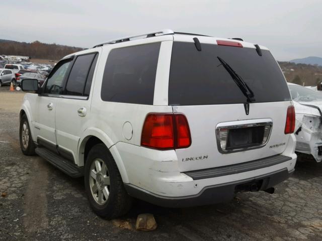 5LMFU28R84LJ13768 - 2004 LINCOLN NAVIGATOR Biały zdjęcie 3