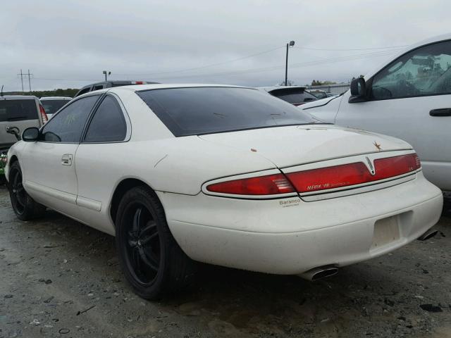 1LNFM92V4WY652010 - 1998 LINCOLN MARK VIII WHITE photo 3