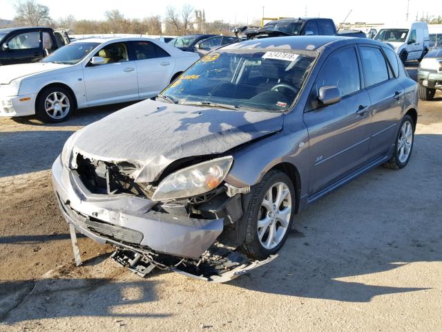 JM1BK343081812915 - 2008 MAZDA 3 HATCHBAC SILVER photo 2