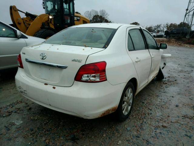 JTDBT903591315947 - 2009 TOYOTA YARIS WHITE photo 4