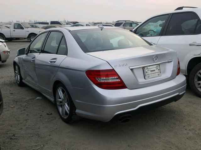 WDDGF4HB1DA742276 - 2013 MERCEDES-BENZ C 250 SILVER photo 3