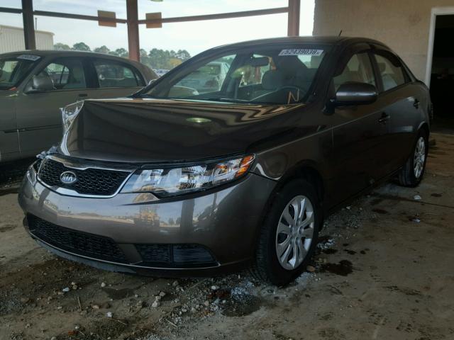 KNAFU4A23D5655135 - 2013 KIA FORTE EX BROWN photo 2