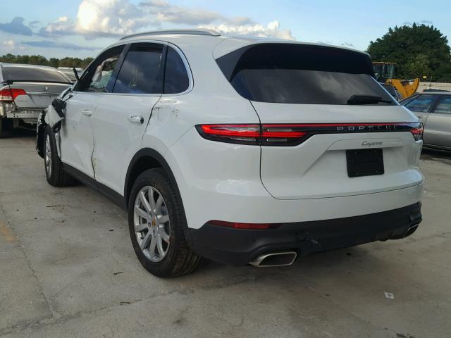 WP1AA2AY9KDA02437 - 2019 PORSCHE CAYENNE WHITE photo 3