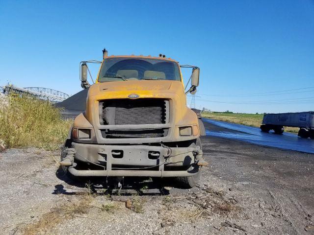 1FDZS86E9WVA38353 - 1998 FORD H-SERIES L YELLOW photo 9