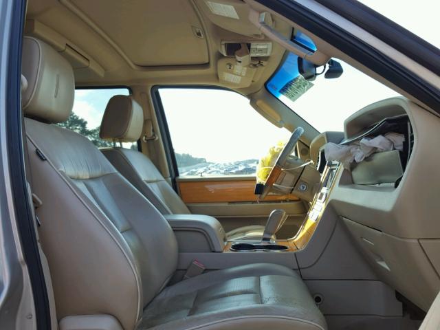 5LMFU27517LJ07197 - 2007 LINCOLN NAVIGATOR 金色 照片 5