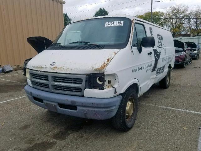 2B7HB21X9TK183356 - 1996 DODGE RAM VAN B2 WHITE photo 2