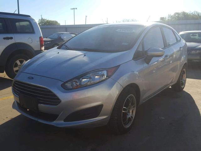 3FADP4AJ2FM145614 - 2015 FORD FIESTA S SILVER photo 2