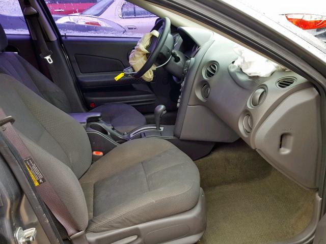 2G2WP542351284402 - 2005 PONTIAC GRAND PRIX ნაცრისფერი ფოტო 5