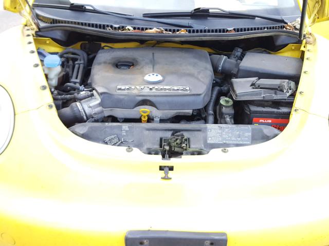 3VWCD21C42M447689 - 2002 VOLKSWAGEN NEW BEETLE YELLOW photo 7