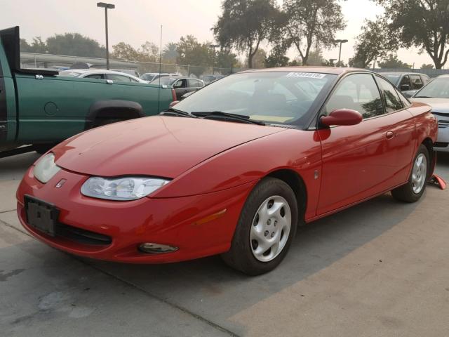 1G8ZY12721Z237077 - 2001 SATURN SC2 RED photo 2