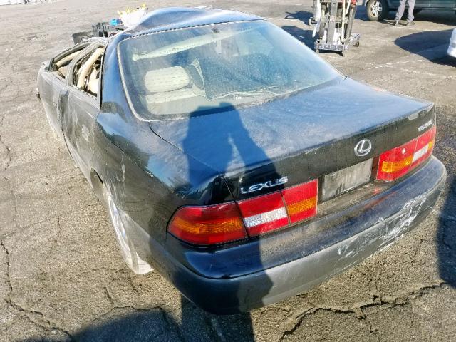 JT8BF22G0V5007441 - 1997 LEXUS ES 300 BLACK photo 3