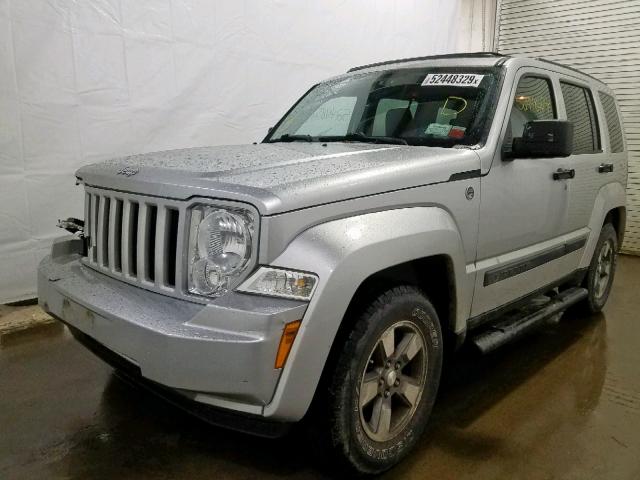 1J8GN28K28W245028 - 2008 JEEP LIBERTY SP SILVER photo 2