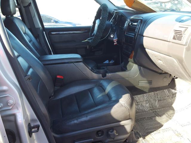 1FMZU75E75UA36806 - 2005 FORD EXPLORER L SILVER photo 5