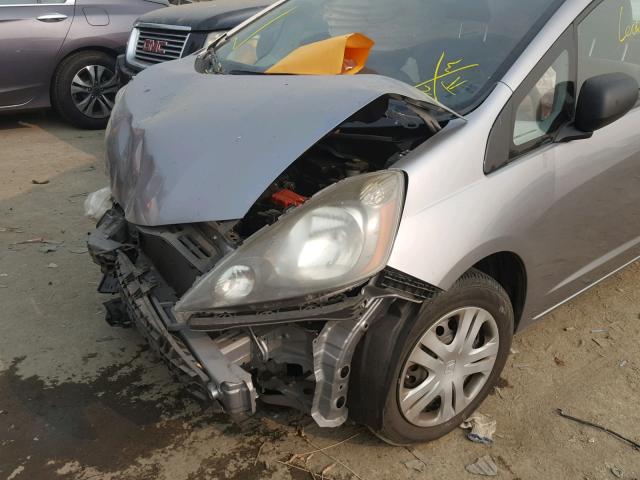 JHMGE8H27AS002787 - 2010 HONDA FIT SILVER photo 9