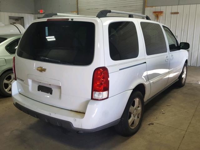 1GNDV33188D197102 - 2008 CHEVROLET UPLANDER L WHITE photo 4