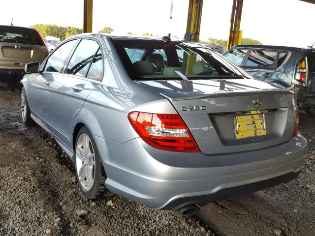 WDDGF4HB2DR295426 - 2013 MERCEDES-BENZ C 250 BLUE photo 3