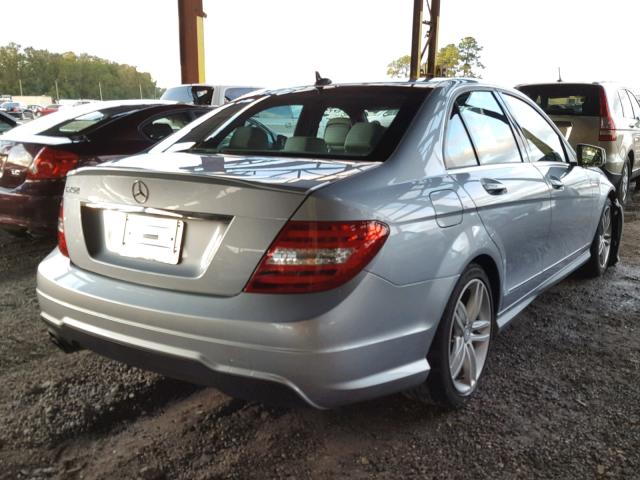 WDDGF4HB2DR295426 - 2013 MERCEDES-BENZ C 250 BLUE photo 4