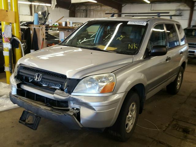 2HKYF18105H554752 - 2005 HONDA PILOT LX SILVER photo 2