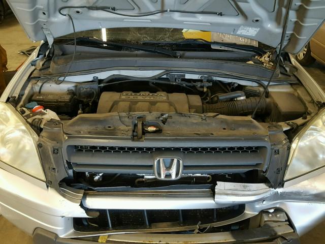 2HKYF18105H554752 - 2005 HONDA PILOT LX SILVER photo 7