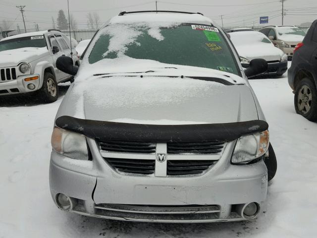 1C4GJ25382B701628 - 2002 CHRYSLER VOYAGER SILVER photo 9