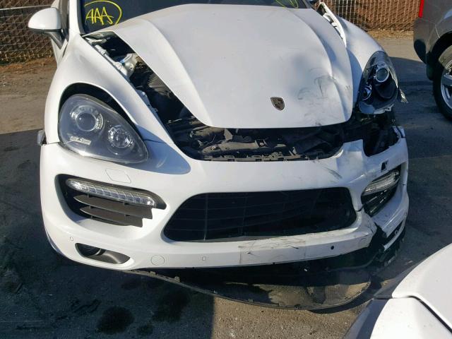 WP1AC2A23DLA91467 - 2013 PORSCHE CAYENNE TU WHITE photo 9