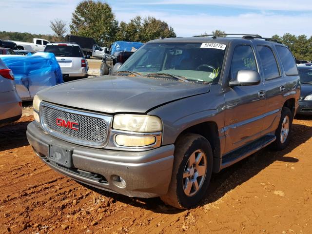 1GKEK63UX5J205784 - 2005 GMC YUKON DENA GRAY photo 2