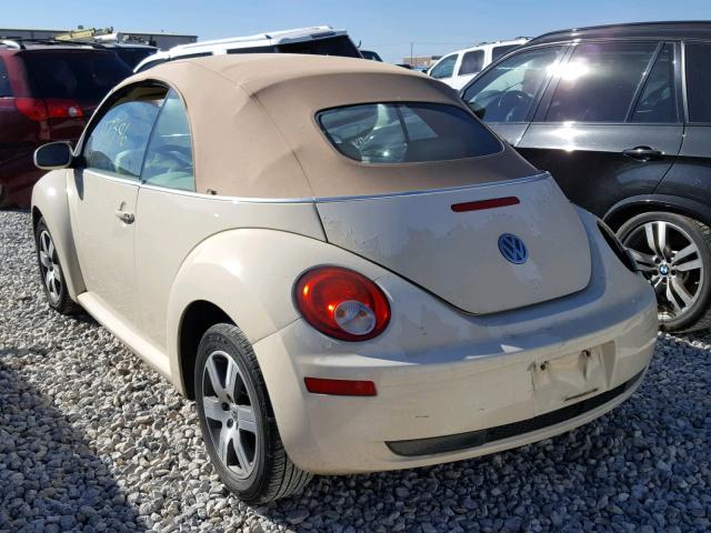 3VWRF31Y76M323749 - 2006 VOLKSWAGEN NEW BEETLE CREAM photo 3