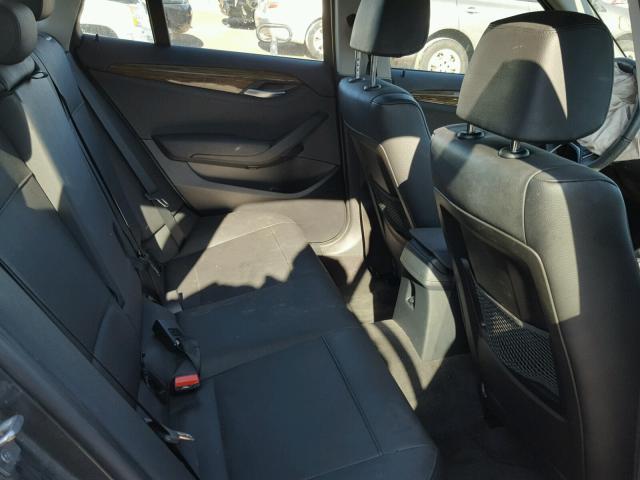 WBAVM5C56DVV90256 - 2013 BMW X1 XDRIVE3 رمادي صورة 6