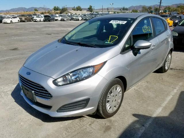 3FADP4TJXGM172056 - 2016 FORD FIESTA S SILVER photo 2