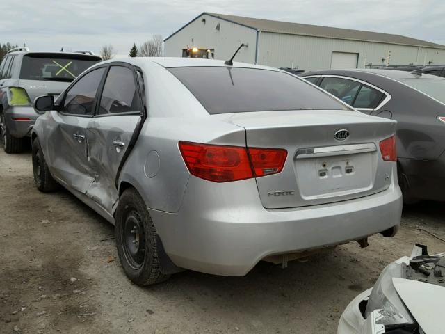 KNAFU4A26C5530855 - 2012 KIA FORTE EX SILVER photo 3