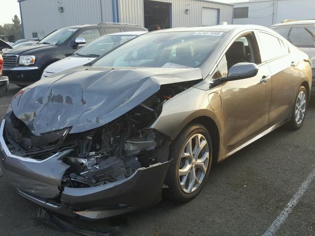 1G1RD6S58HU103820 - 2017 CHEVROLET VOLT PREMI TAN photo 2